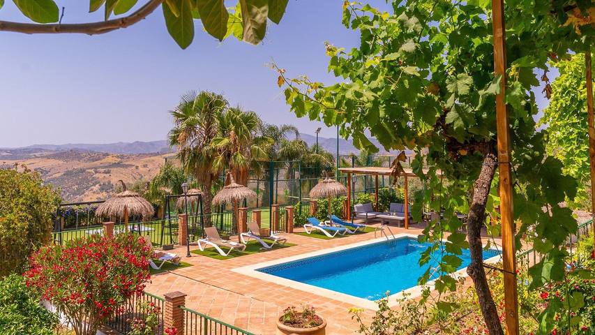 Casa rural para 12 personas, con piscina y balcón/terraza en Periana - 3