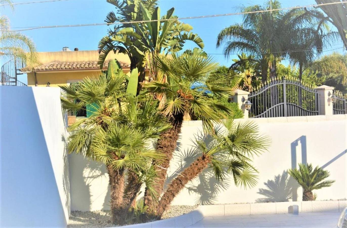 Maison de vacances 'Villa Anny Front de Mer' avec Wi-Fi et climatisation in Falaride, Avola
