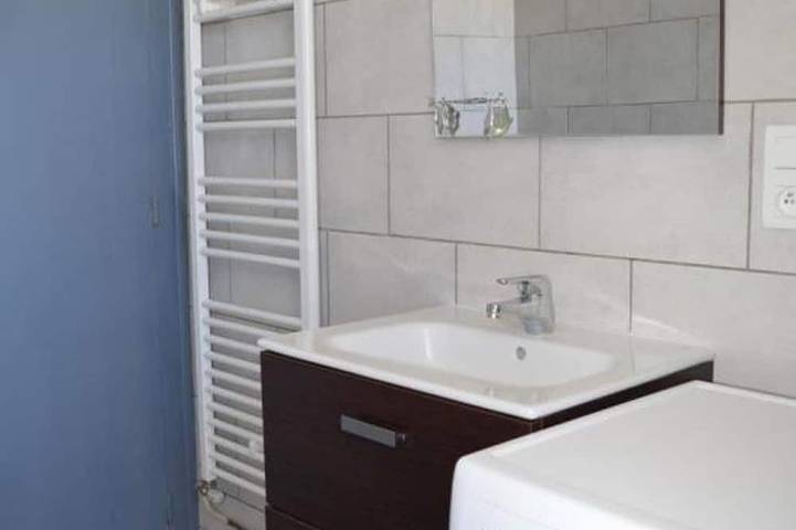 Gîte pour 6 personnes, avec jardin ainsi que terrasse et piscine à Chédigny - 2