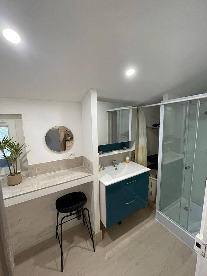 Gîte pour 5 personnes, avec vue et terrasse, adapté aux familles à Saint-Julien - 4