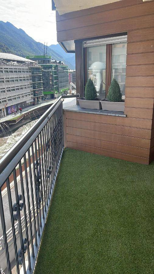 Gîte pour 8 personnes, avec terrasse et vue à Andorre-la-Vieille - 4