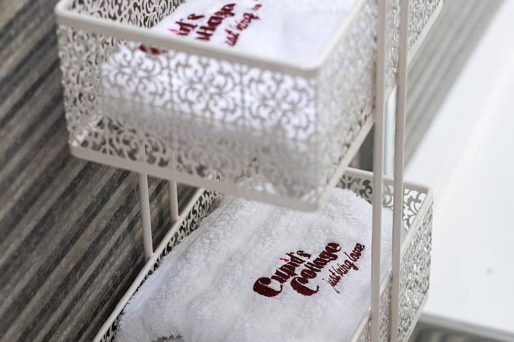 Charming 2-Bed House in West Cork Cupid's Cottage in County Cork