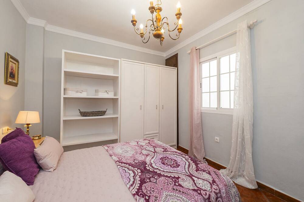 Appartement entier, Cubo's Apartamento Gongora A / climatisation / wifi gratuit / terrasse in Alhaurín el Grande, Province de Málaga