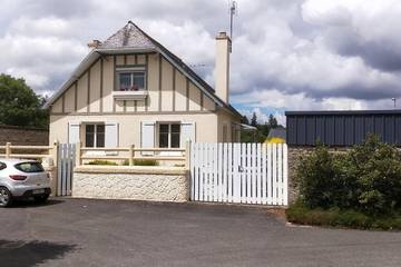Gîte pour 5 personnes, avec terrasse et jardin, animaux acceptés à Belle-Isle-en-Terre