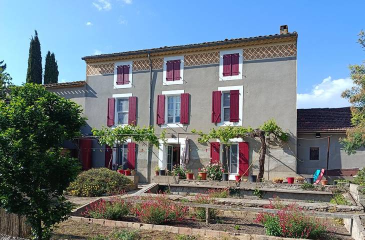 Gîte for 6 people, with Terrace and Garden in Carcassonne