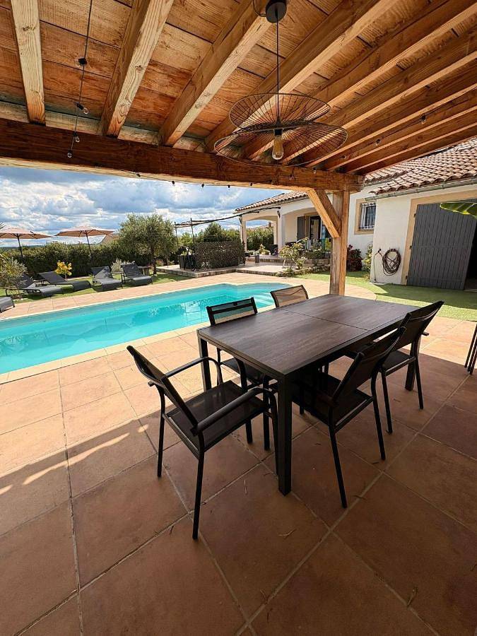 Location de vacances pour 6 personnes, avec jardin et piscine à Argilliers - 2