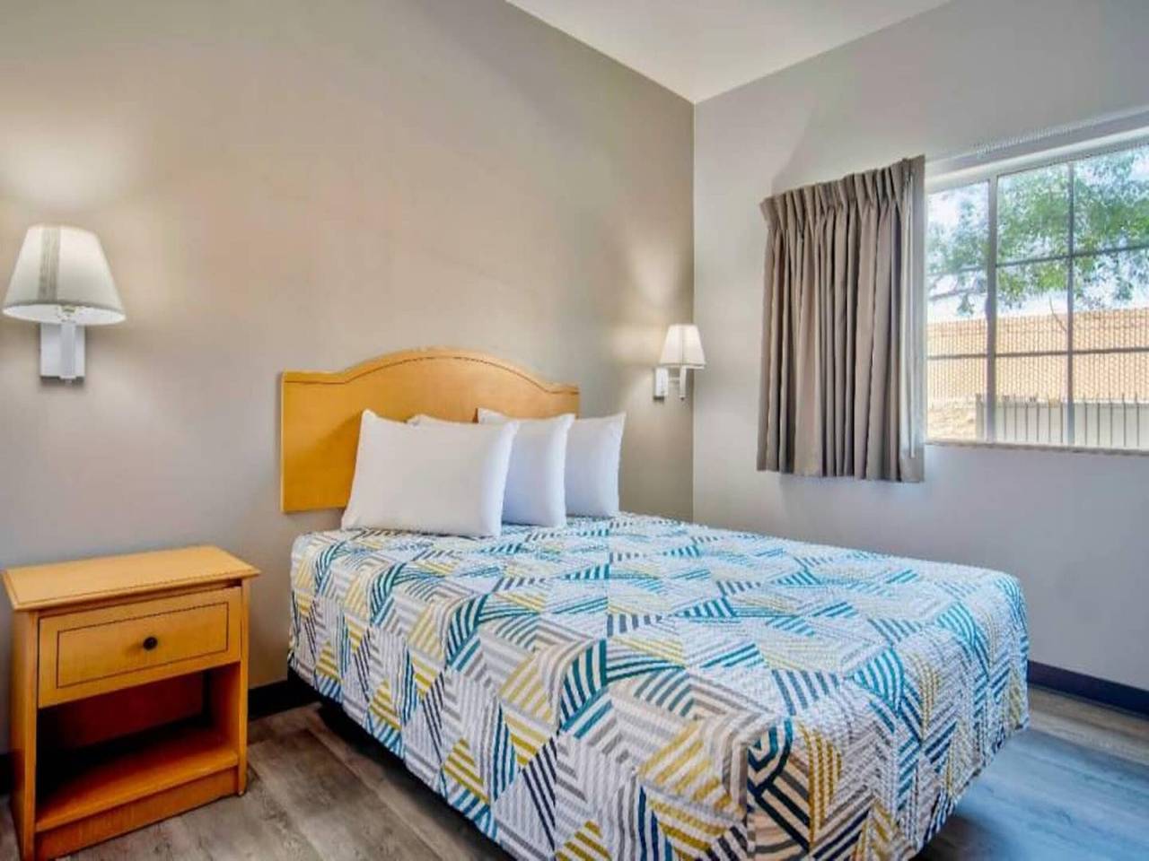 Studio 6 Bakersfield_1 Queen -bett | Smoki in Kern County