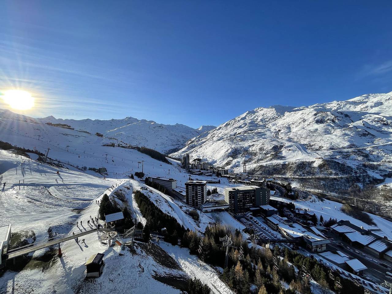 Studio entier, Studio 'Brelin - Combes' avec vue sur les montagnes, balcon et Wi-Fi in Les Menuires, Saint-Martin-de-Belleville