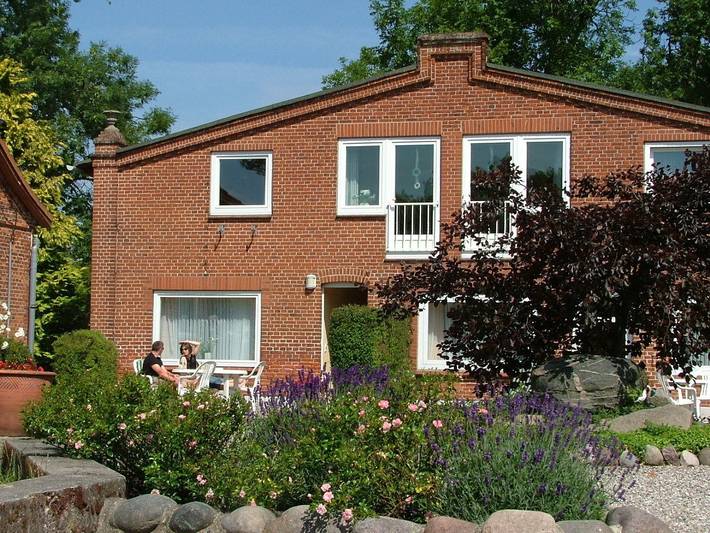 Ferienwohnung für 4 Personen, mit Terrasse und Garten - 1