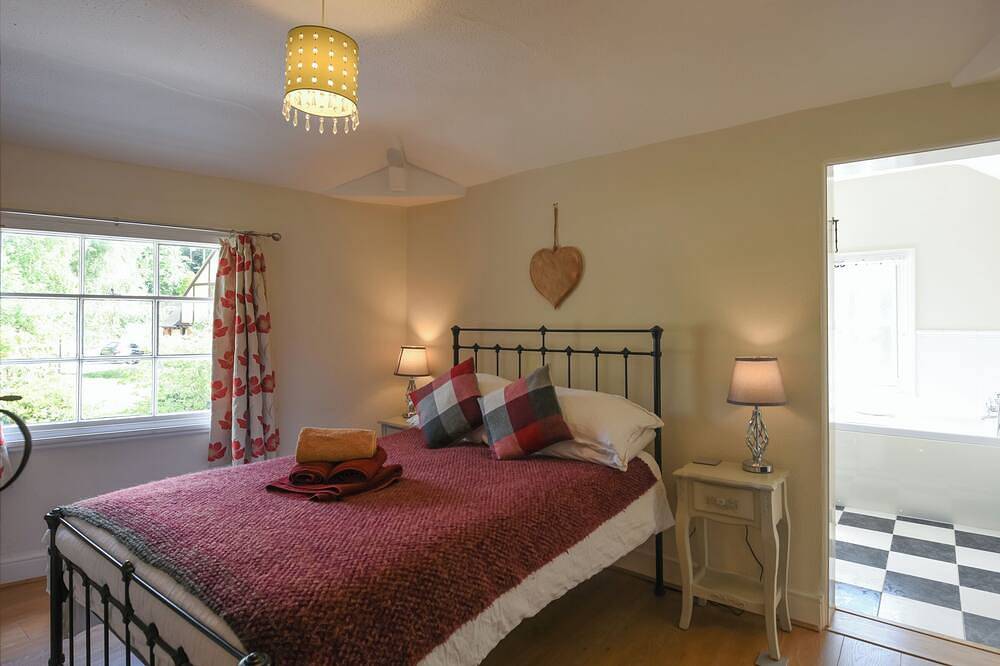 3 bedroom accommodation in Church Stretton in Church Stretton, Shropshire Hills