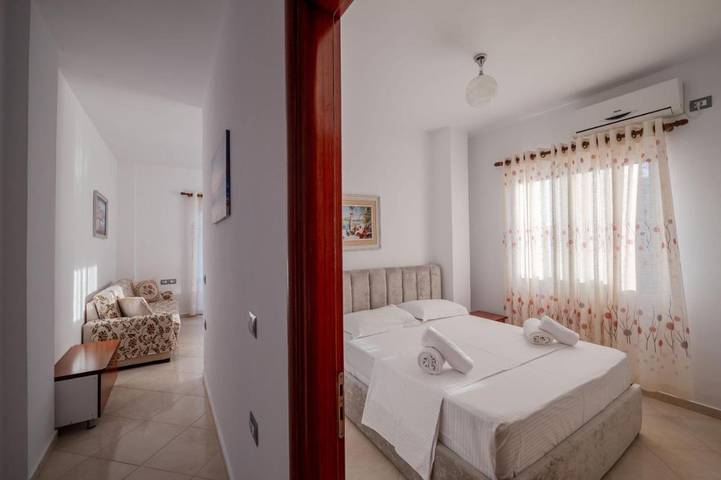 Gîte pour 4 personnes, avec vue ainsi que jardin et balcon dans Ksamil - 2