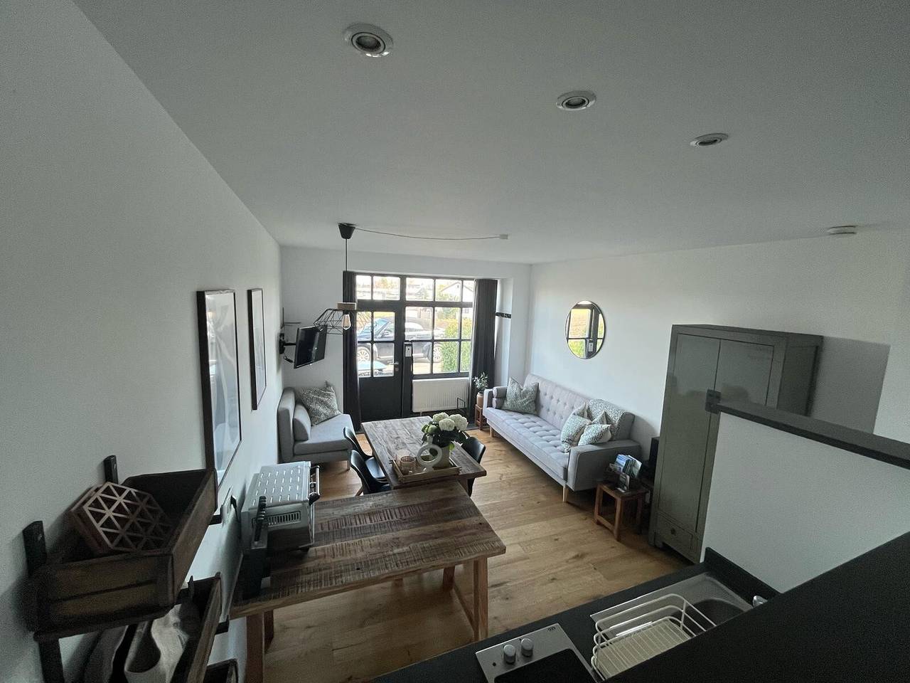 Studio Apartment 1 met uitzicht op het meer, foto 10