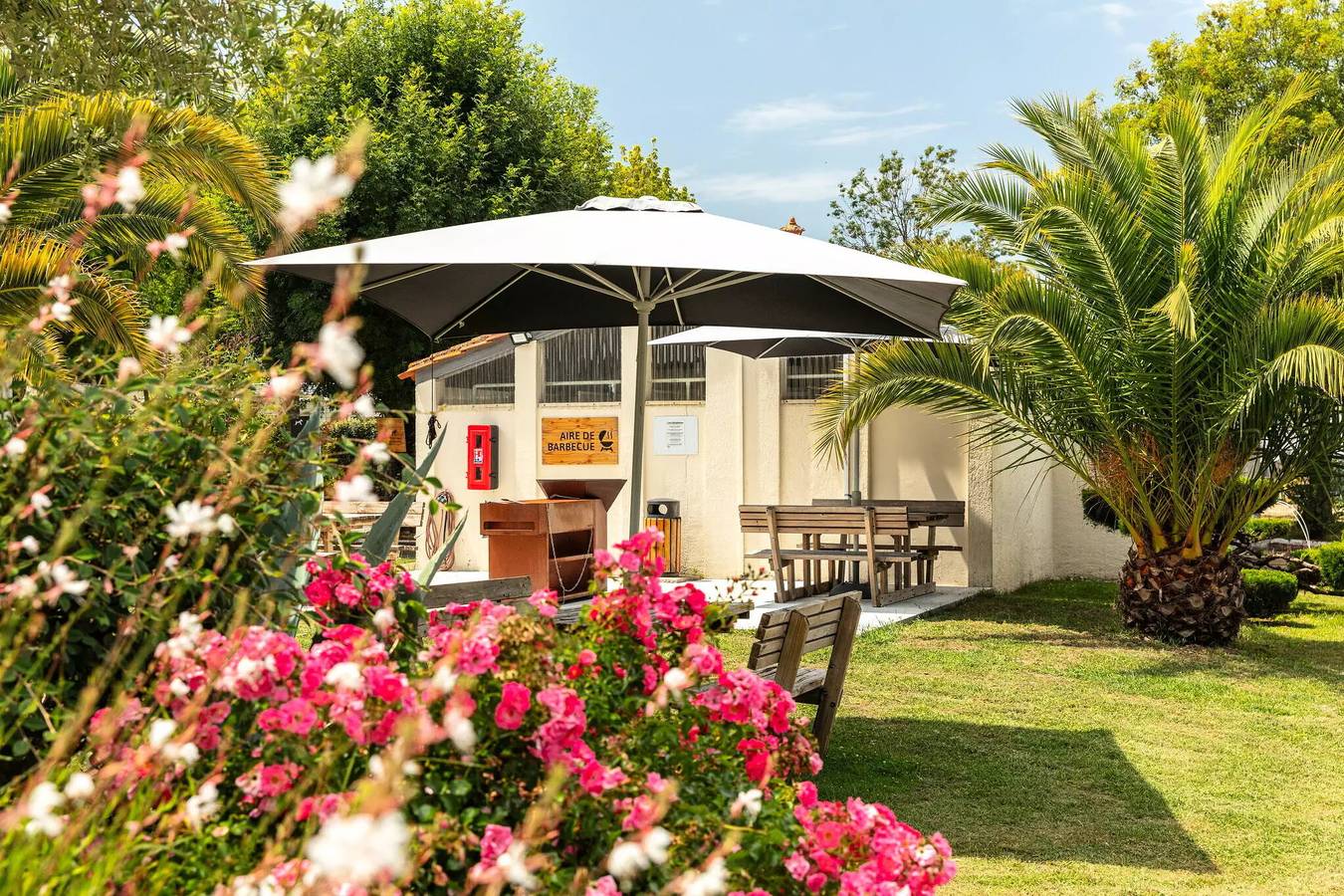 Mobil-home | Classic | 2 Ch. | 4 pers. | Terrasse surélevée in Saint-Georges-de-Didonne, Côte de Beauté