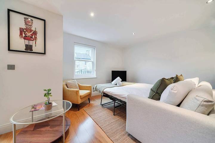 Appartement entier, 1 Bed/1 Bath + Free Parking | Central Windsor in Windsor, Berkshire