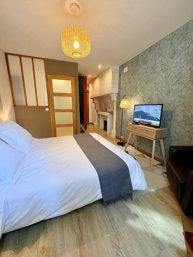 Les suites du Tacot climatisées à Brantôme in Brantôme en Périgord, Périgord Vert
