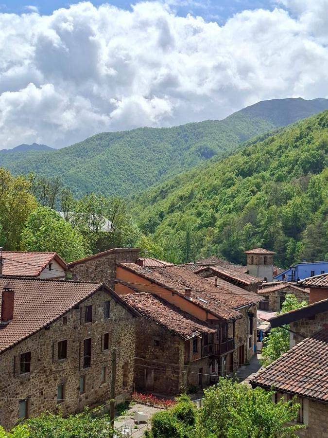 Casa rural para 4 personas, con Balcón además de Terraza y Jardín en Camaleño - 3