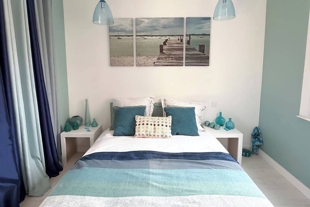 Entire apartment, Large Design Apartment - Marcq-en-Barœul/Lille in Marcq-en-Barœul, Lille region