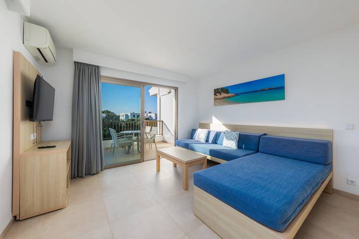 Ferienwohnung für 6 Personen, mit Balkon in Cala Ferrera - 2