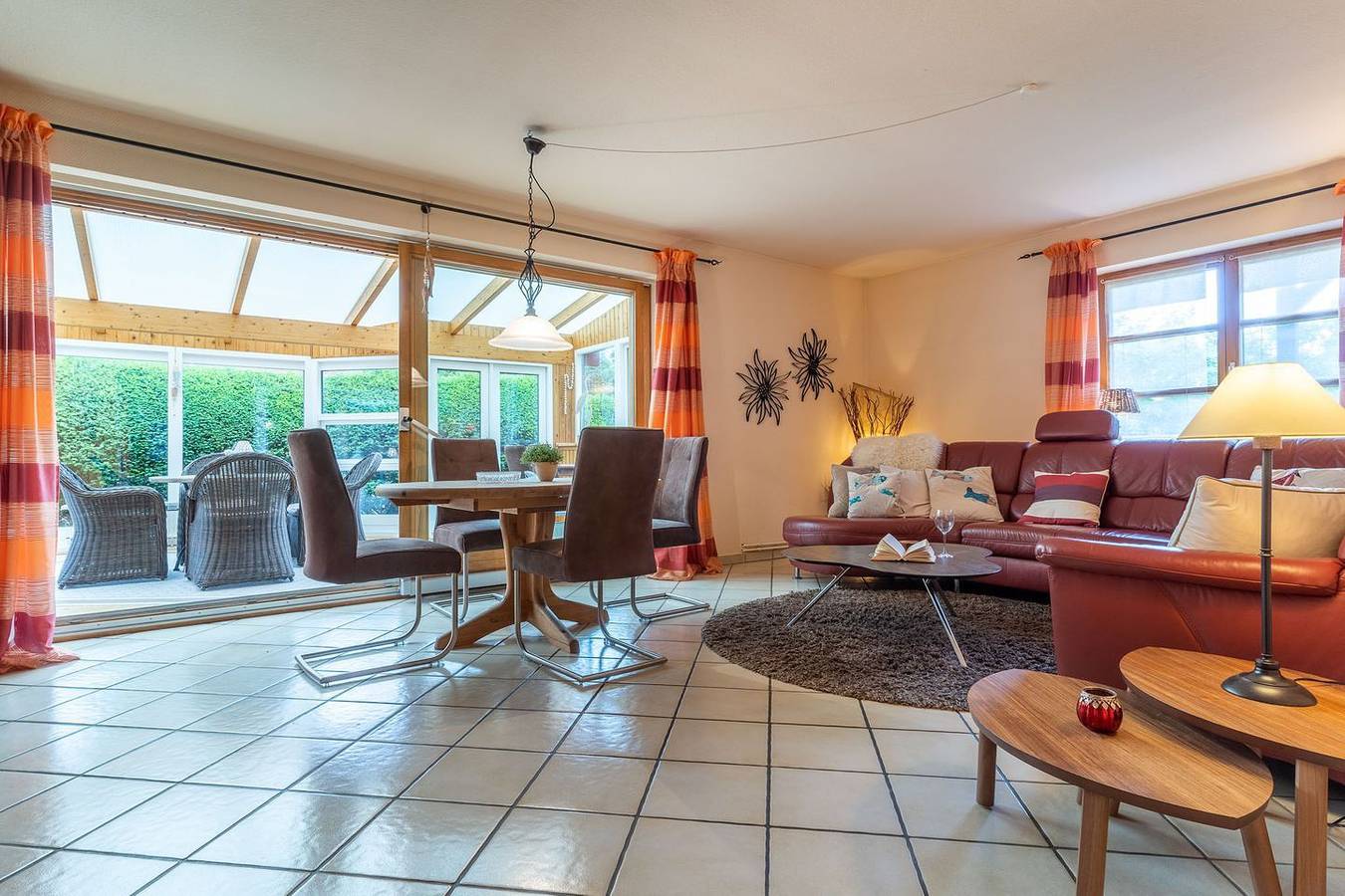 Ganze Wohnung, Gemütliche und große Erdgeschoßwohnung mit Wintergarten im Ortsteil Bad in St. Peter-Bad, St. Peter-Ording
