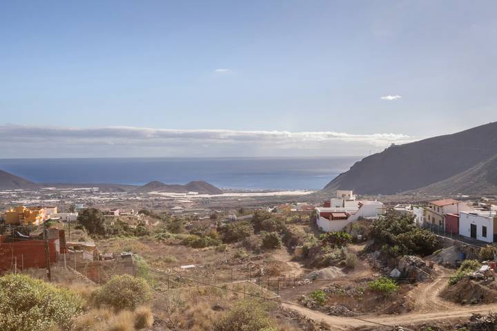 Studio entier, Studio de vacances 'Hogar De Ireneo' avec vue sur la mer, terrasse privée et Wi-Fi in El Riego, Güímar