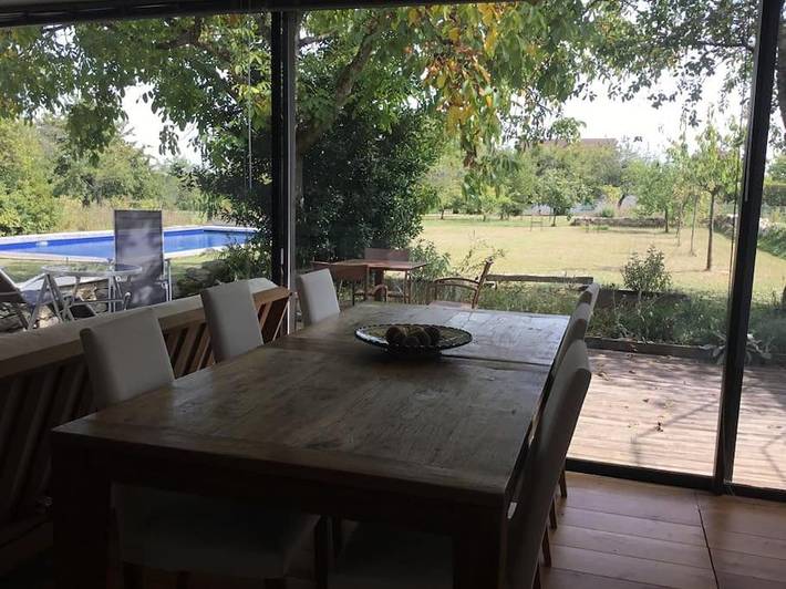Villa pour 4 personnes, avec Terrasse ainsi que Jardin et Piscine