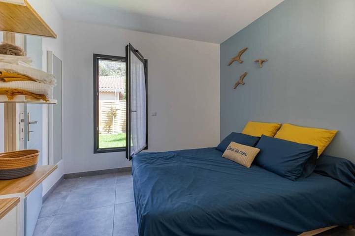 Location de vacances pour 5 personnes, avec terrasse et jardin, animaux acceptés dans Hourtin Plage - 2