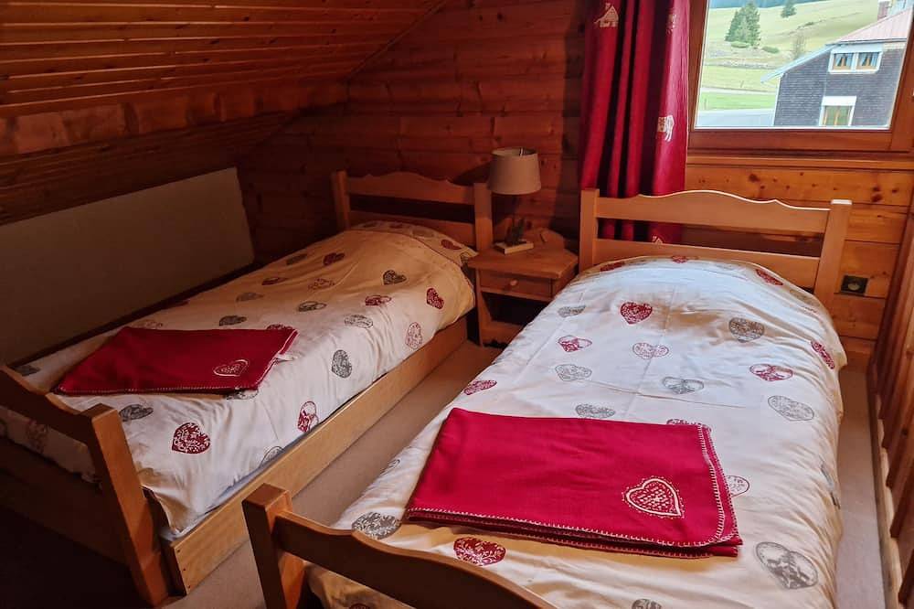 Gites 1 Chambre Pour 3 Personnes et Coin Salon Avec Banquette Convertible Pour 2 in Mouthe-Lac et Mont d’Or, Parc naturel régional du Haut-Jura