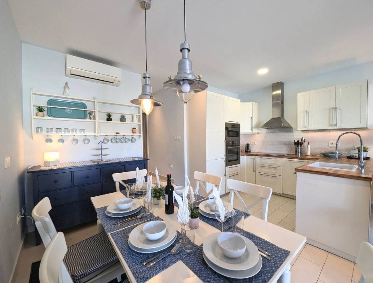 Bungalow mit Garten: Private Terrasse, Wlan und Klimaanlage in Torrevieja Centre, Torrevieja