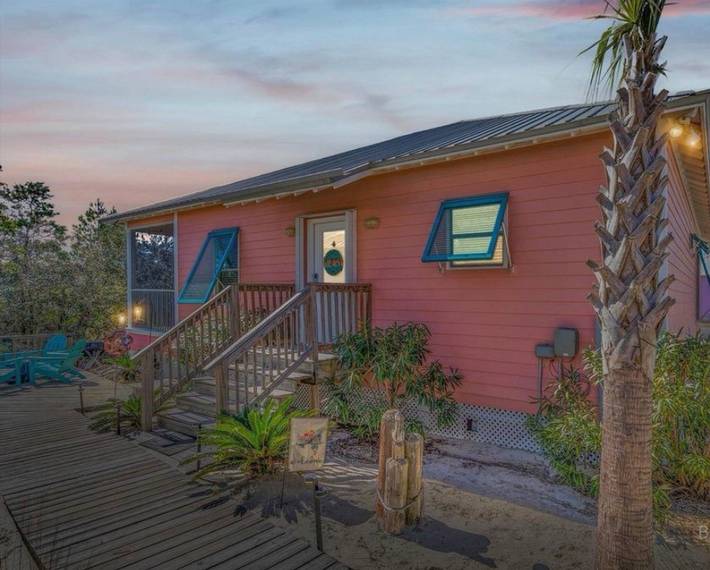 Vacation rental for 10 people, with hot tub and yard in Fort Morgan