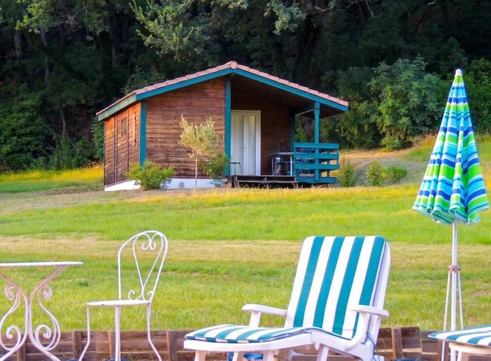 Gîte pour 5 personnes, avec piscine et jardin à Les Tourrettes