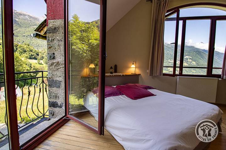 Gîte pour 10 personnes, avec jardin à Luz-Saint-Sauveur - 3