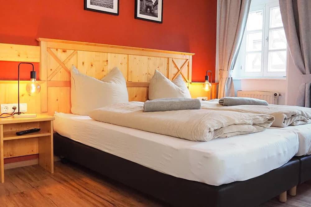 Ganze Wohnung, Charmante Ferienwohnung im historischen Gasthaus, Mainbernheim in Mainbernheim, Fränkisches Weinland