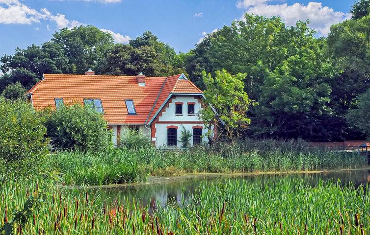 Ferienhaus für 4 Personen, mit Terrasse und Garten in Mecklenburgische Schweiz