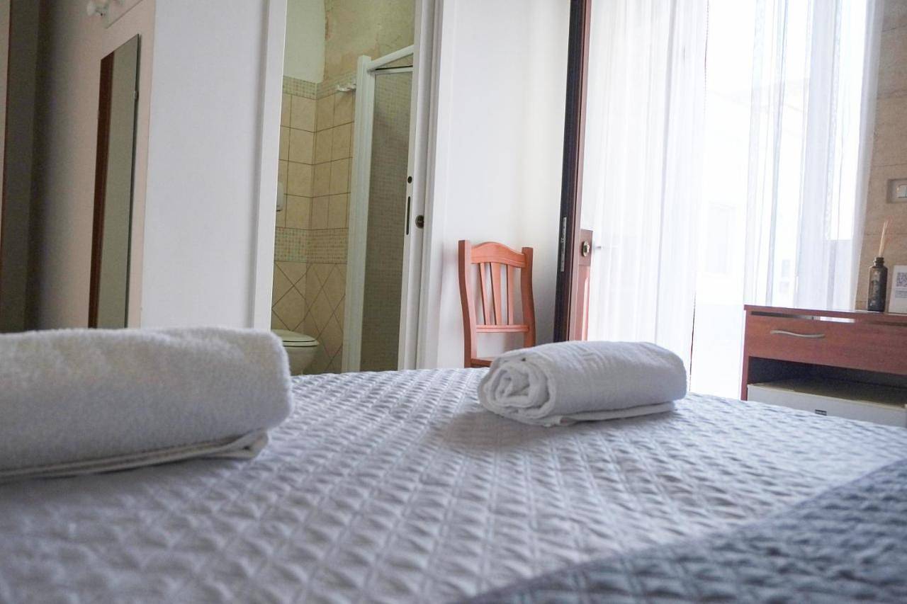 Double or Twin Room with Private Bathroom in Avetrana, Golfo di Taranto