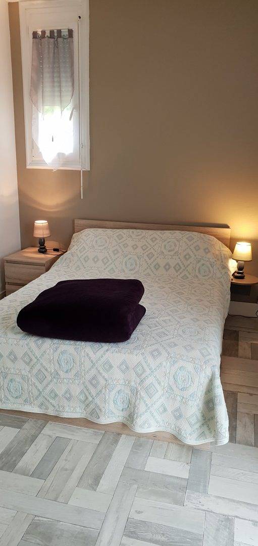 Appartement entier, Loue logement T3 (M1) au rdc avec jardin in Bagnoles-de-l'Orne, Parc naturel régional Normandie-Maine