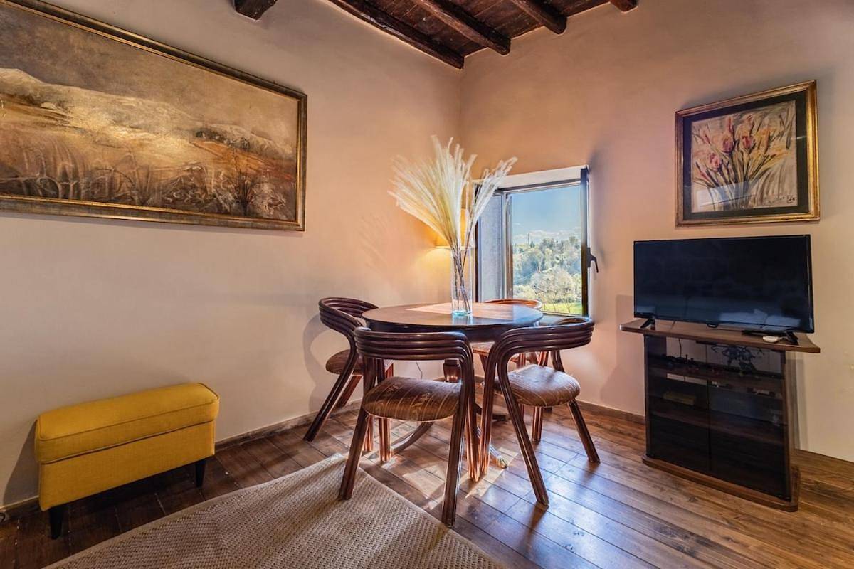 Ganze Wohnung, One-Bedroom Apartment with Park View in Sutri, Viterbo Provinz