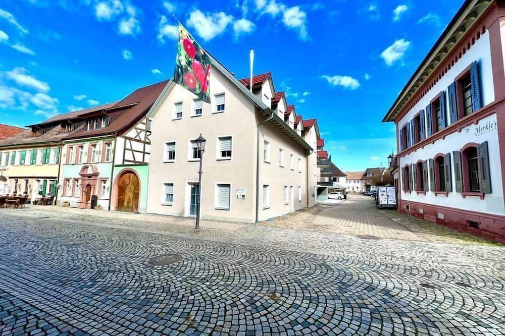 Ganze Wohnung, Ferienwohnung S1 Anna mit 31 qm, 1 Wohn-/Schlafzimmer, max für 2 Personen in Endingen am Kaiserstuhl, Endingen