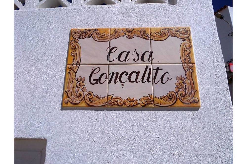 Ganze Wohnung, Casa Goncalito Erdgeschoss in Bordeira, Naturpark Südwest-Alentejo und Costa Vicentina