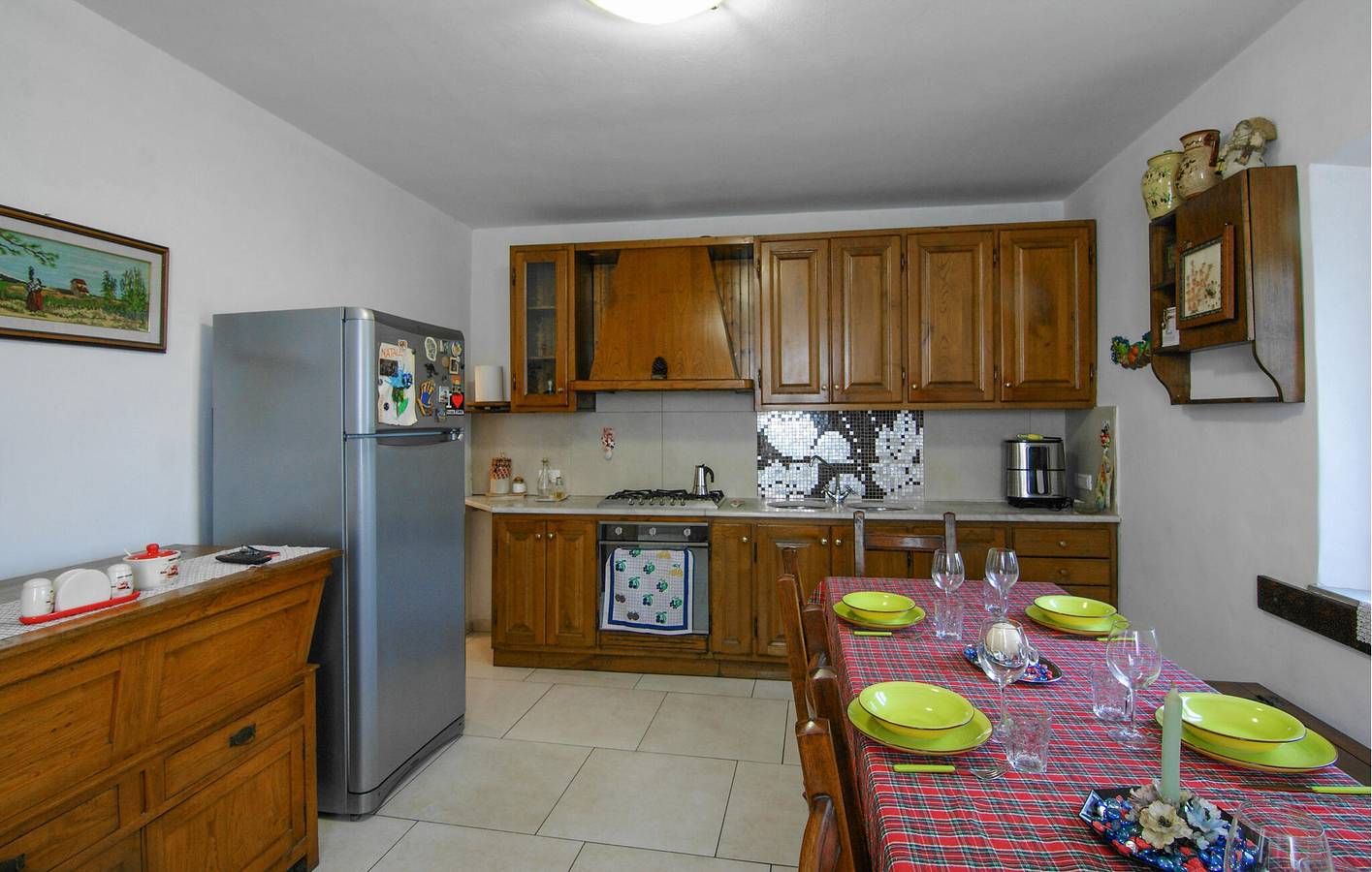 Üppiges Apartment mit Gartenblick, Parkplatz und Internetzugang in Camaiore, Italienische Riviera