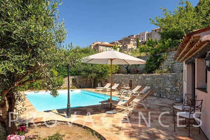 Chalet para 8 personas, con piscina y jardín - 1