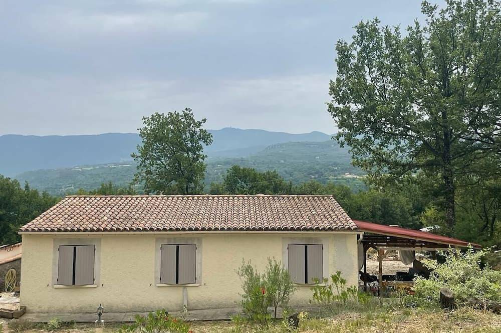 Maison de Style Provençale en Plein Cœur du Luberon in Saignon, Regionaler Naturpark Luberon