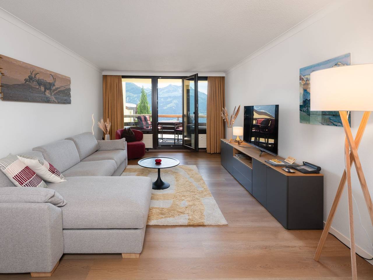 Ganze Wohnung, Wohnung Edelweiss direkt in 4 Sterne Hotel in Beatenberg, Thunersee