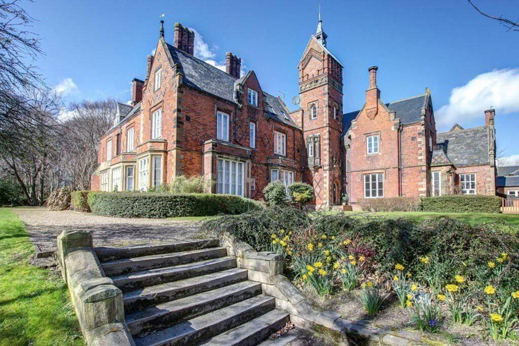 Entire apartment, Two-Bedroom Apartment in Sunderland