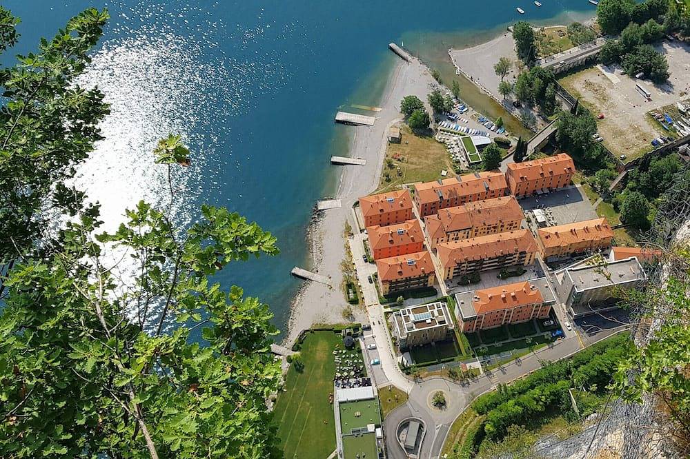 Ganze Wohnung, Campione - Garda Wind Apartment 2 bedrooms in Tremosine, Gardasee-Berge