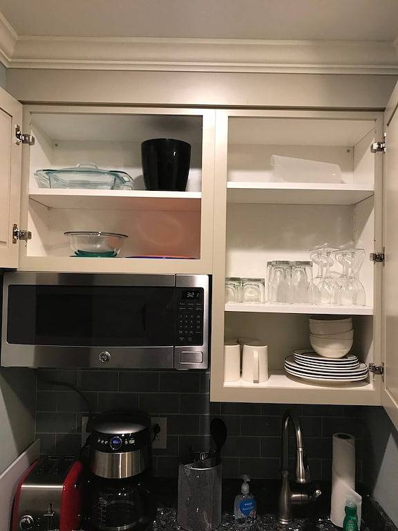 Ganze Wohnung, Neu modernes Studio im River Walk Resort mit Bergblick vom Balkon in Lincoln (NH), Franconia Notch