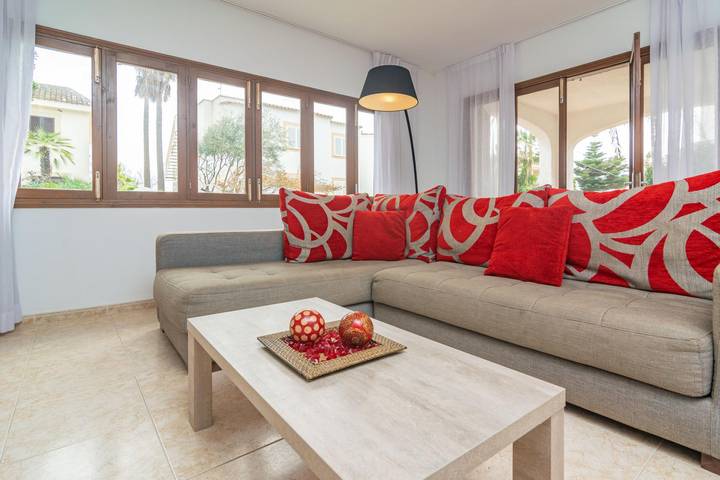 Violeta De Mar - Wonderful house by the sea and the beach in the north of Mallorca. Free WIFI. in Playa de Muro, Muro