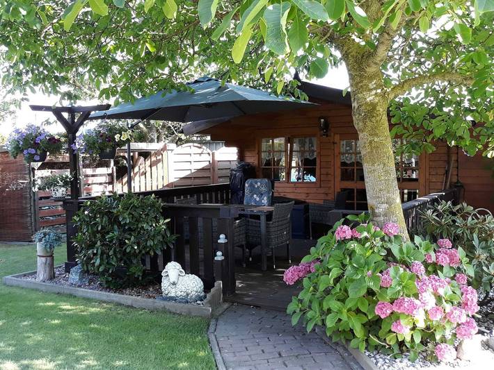 Ferienwohnung für 2 Personen, mit Terrasse und Garten in Carolinensiel - 3