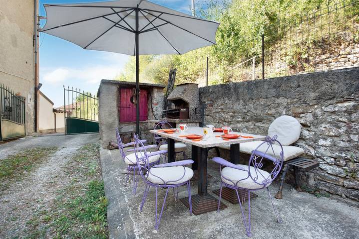 Entire apartment, Apartment 'Orizzonte Calmo' with Mountain View, Garden and Wi-Fi in Borghetto di Borbera, Alessandria Province