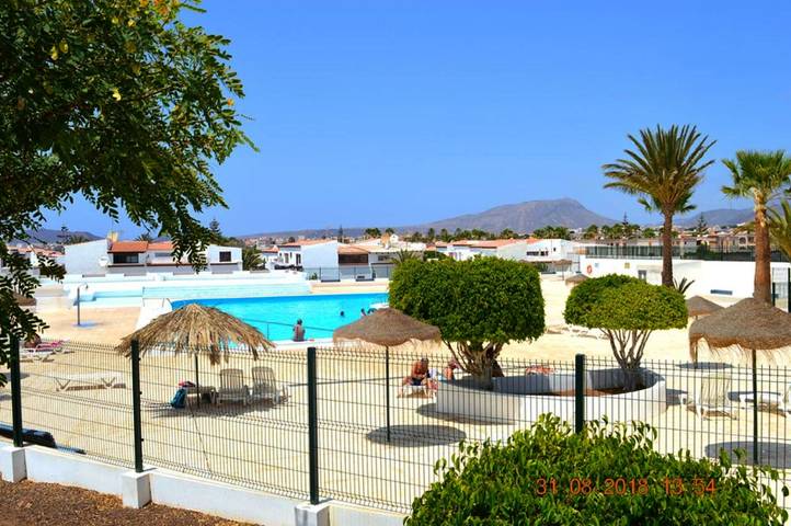 Apartamento de vacaciones para 8 personas, con piscina para niños y terraza además de vistas y piscina - 1