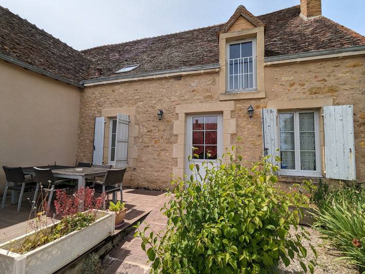 Gîte pour 10 personnes, avec jardin